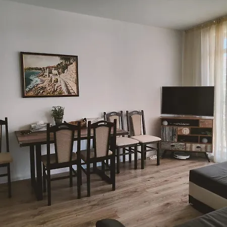 Apartment Aivasovskij Park - Meters Away From Pomorie