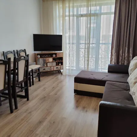 Apartment Aivasovskij Park - Meters Away From Pomorie